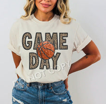 Load image into Gallery viewer, Basketball thread