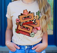 Load image into Gallery viewer, Amber’s Valentine TEE party❤️