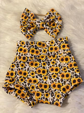 Load image into Gallery viewer, Bummie/bow sets