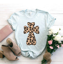 Load image into Gallery viewer, Alyssa’s tee party! 🎉