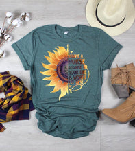 Load image into Gallery viewer, Elizabeth’s TEE party selection