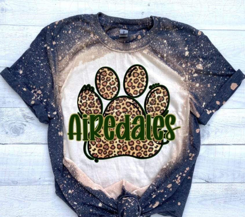 Airedales Leopard Paw Print (bleached)