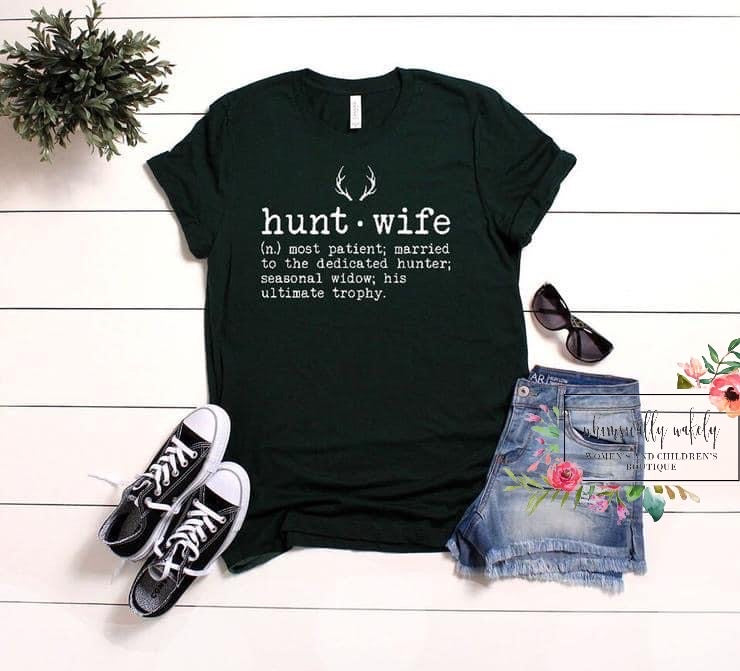 Hunt wife tee