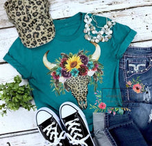 Load image into Gallery viewer, Alyssa’s tee party! 🎉
