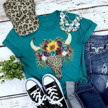 Load image into Gallery viewer, April’s tee 🎉 party!
