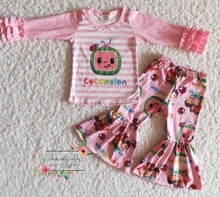 Load image into Gallery viewer, Children’s fall &amp; winter clothing
