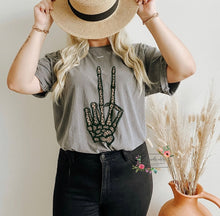 Load image into Gallery viewer, Ashley’s TEE party!
