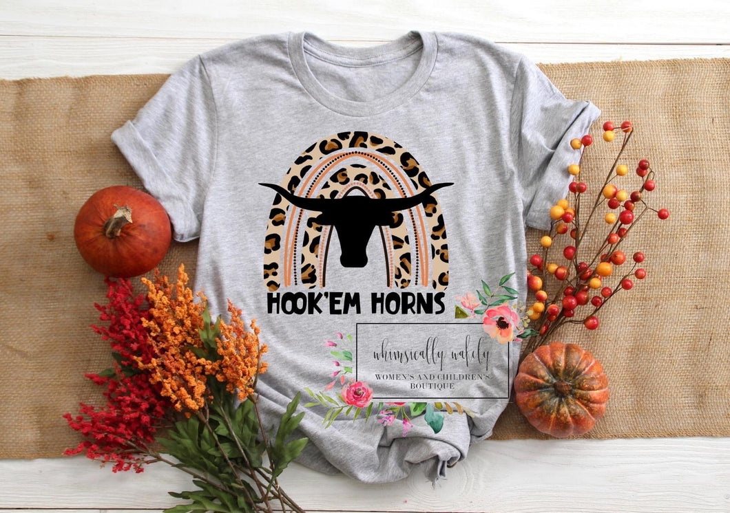 Hook em horns tee