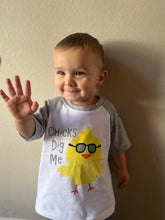 Load image into Gallery viewer, Chicks Dig Me Top
