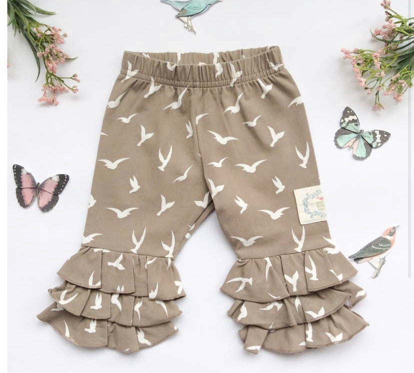 Fly High-Triple Ruffle Leggings-Sparrow