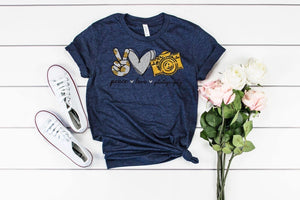 Peace love tees